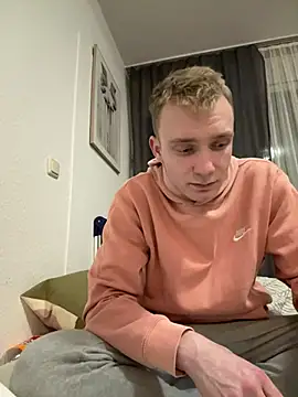 Snapshot of Yankees- chatting on February 13, 11:26 pm Yankees- online show from February 13, 11:26 pm