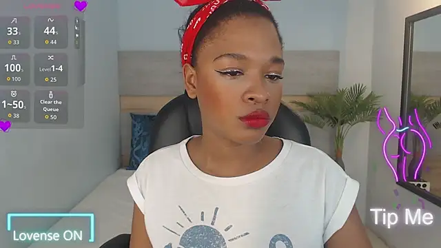 Snapshot of brendathompson_ chatting on October 15, 3:17 am brendathompson online show from October 15, 3:17 am