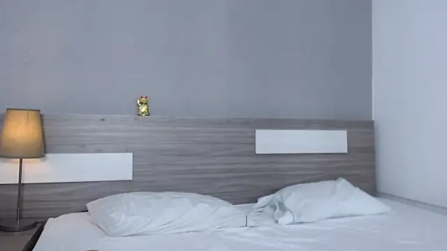 Liiamthompson online show from September 29, 10:42 am