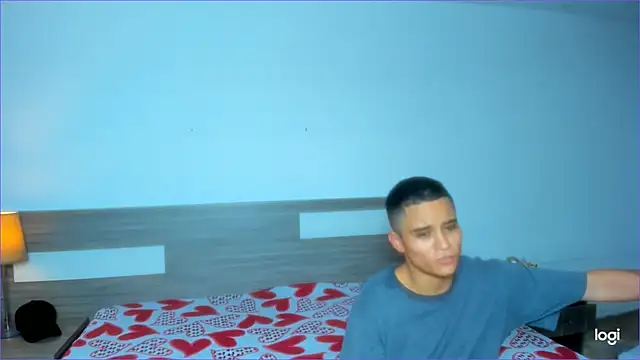 Liiamthompson online show from October 30, 7:36 pm