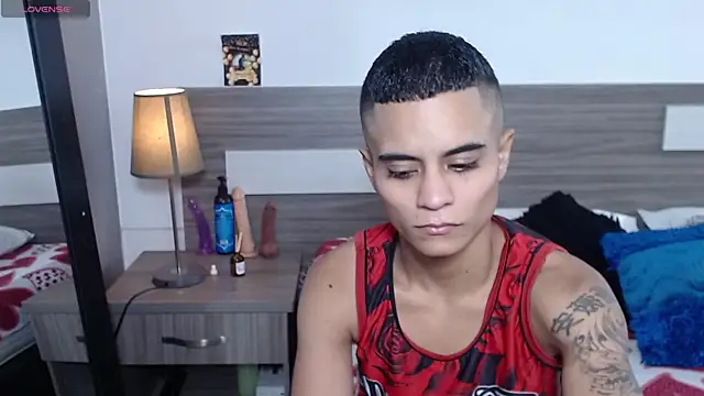 Liiamthompson online show from November 20, 7:13 pm