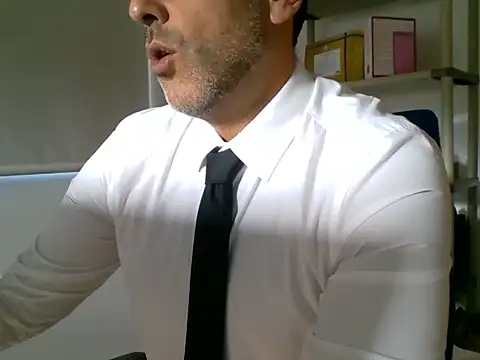 66MA69 online show from October 4, 8:56 am