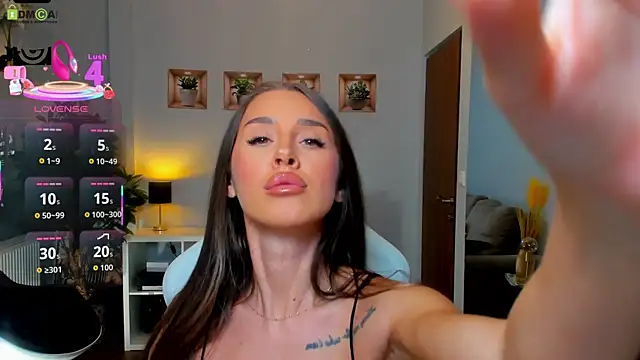 Snapshot of Anya-Ray chatting on October 30, 1:23 pm Anya-Ray online show from October 30, 1:23 pm