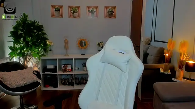 Snapshot of Anya-Ray chatting on November 12, 2:06 pm Anya-Ray online show from November 12, 2:06 pm