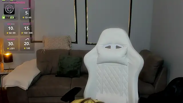 Snapshot of Anya-Ray chatting on November 23, 1:22 pm Anya-Ray online show from November 23, 1:22 pm