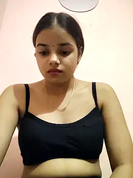 Snapshot of RAYI_123 chatting on November 2, 5:21 am RAYI 123 online show from November 2, 5:21 am