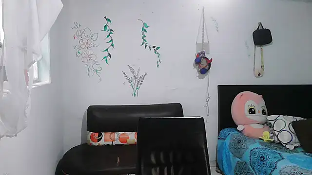 alexandraluv online show from October 22, 5:45 pm