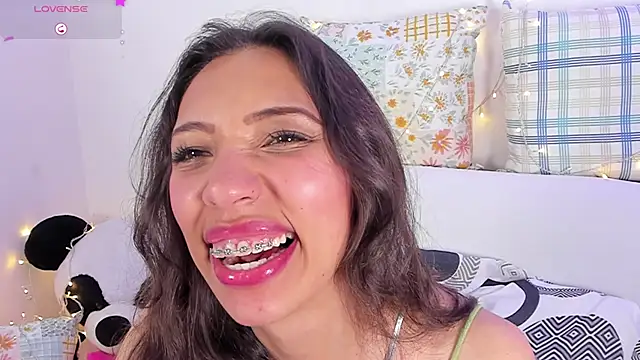 Miss veronicaa2 online show from February 25, 3:27 pm