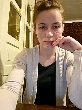 Snapshot of Belladonna253 chatting on February 6, 9:38 pm Belladonna253 online show from February 6, 9:38 pm