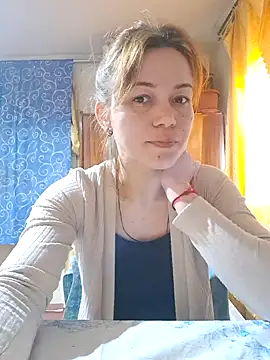 Snapshot of Belladonna253 chatting on February 18, 8:16 am Belladonna253 online show from February 18, 8:16 am