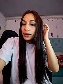 Snapshot of Marce0 chatting on December 17, 3:56 am Marce0 online show from December 17, 3:56 am