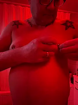 Snapshot of BOOTS chatting on February 19, 7:50 am BOOTS online show from February 19, 7:50 am