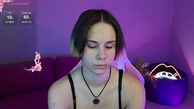 Snapshot of BettyCarter07 chatting on November 7, 1:27 am BettyCarter07 online show from November 7, 1:27 am