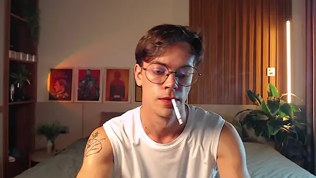 William Henry  online show from April 9, 1:05 pm