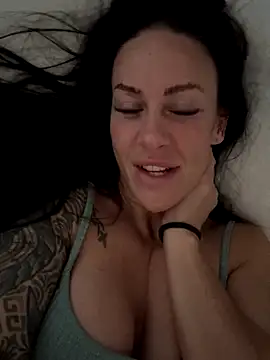 Snapshot of goddess-harper chatting on September 27, 9:14 am goddess-harper online show from September 27, 9:14 am