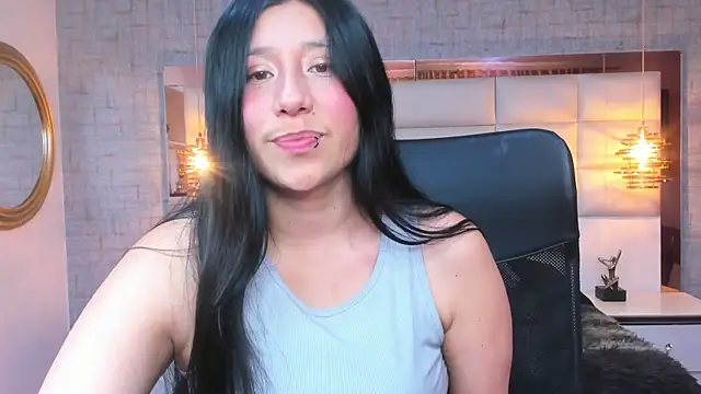 Nohemi louse online show from November 22, 7:13 pm