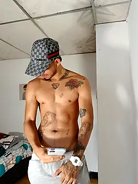 Niick01  online show from September 10, 5:13 pm