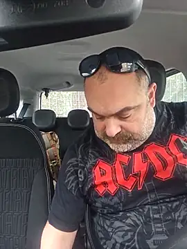 fuocovivo4 online show from February 28, 9:43 am