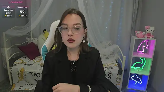 Snapshot of kaisajenner chatting on March 5, 6:45 pm kaisajenner online show from March 5, 6:45 pm