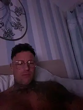 Jamesdeanmcqueen online show from February 9, 6:11 am