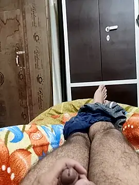 Snapshot of Hot_funky_boy chatting on February 10, 7:49 pm Hot funky boy online show from February 10, 7:49 pm