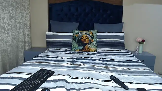 Snapshot of NikkyDangerr chatting on October 10, 9:58 pm NikkyDangerr online show from October 10, 9:58 pm