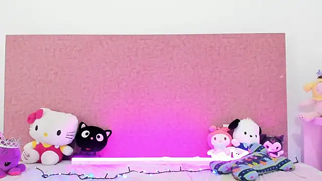 Snapshot of AriYokai chatting on March 1, 7:04 pm AriYokai online show from March 1, 7:04 pm