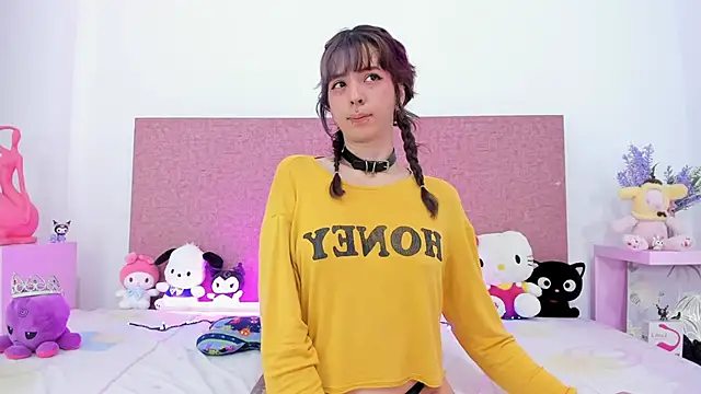 Snapshot of AriYokai chatting on March 3, 4:14 pm AriYokai online show from March 3, 4:14 pm