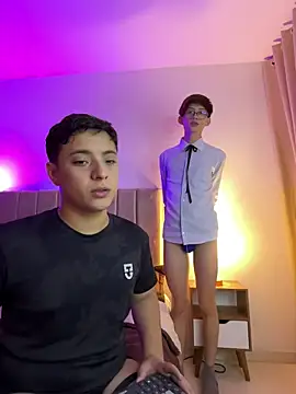 Snapshot of jacob_and_sam chatting on January 10, 11:20 pm jacob and sam online show from January 10, 11:20 pm