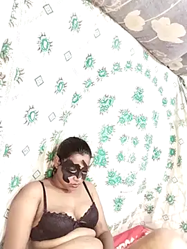 monekhan123 online show from February 17, 8:04 pm