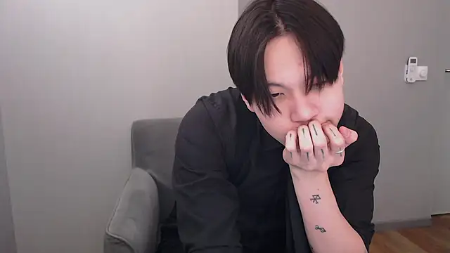 Snapshot of just_gay_ chatting on February 21, 5:13 am just gay online show from February 21, 5:13 am