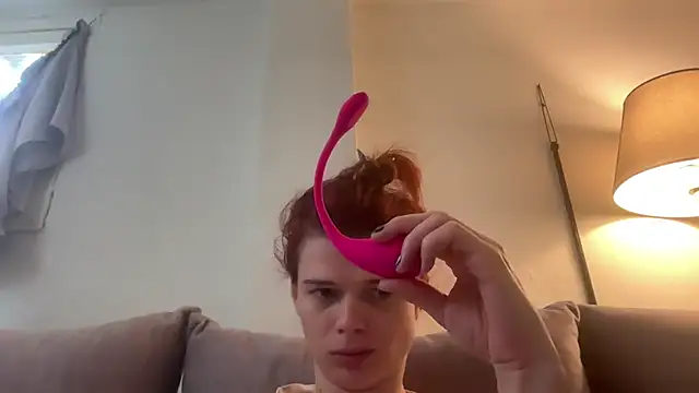 ScarletBottom online show from September 16, 6:14 am