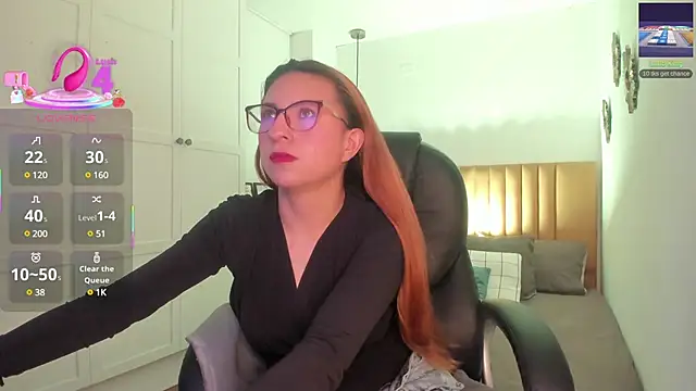Snapshot of fer_angel_ chatting on February 21, 1:33 pm fer angel online show from February 21, 1:33 pm