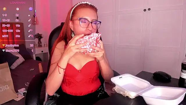 Snapshot of fer_angel_ chatting on February 26, 6:54 pm fer angel online show from February 26, 6:54 pm