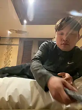 offwhite777 online show from February 27, 10:26 am