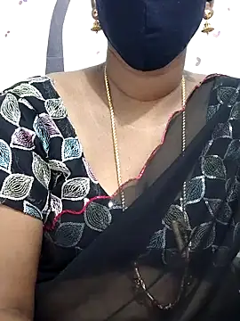 Snapshot of Tamil_Meera12 chatting on October 27, 6:28 am Tamil Meera12 online show from October 27, 6:28 am