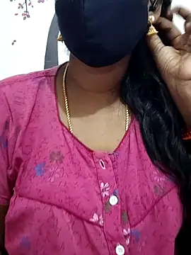 Snapshot of Tamil_Meera12 chatting on October 31, 4:24 am Tamil Meera12 online show from October 31, 4:24 am