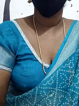Snapshot of Tamil_Meera12 chatting on November 1, 7:05 pm Tamil Meera12 online show from November 1, 7:05 pm