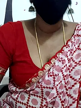 Snapshot of Tamil_Meera12 chatting on November 8, 5:12 pm Tamil Meera12 online show from November 8, 5:12 pm