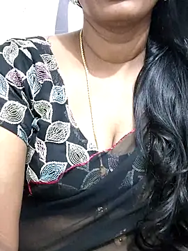 Snapshot of Tamil_Meera12 chatting on November 16, 11:27 am Tamil Meera12 online show from November 16, 11:27 am