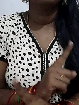 Snapshot of Tamil_Meera12 chatting on November 25, 12:05 pm Tamil Meera12 online show from November 25, 12:05 pm