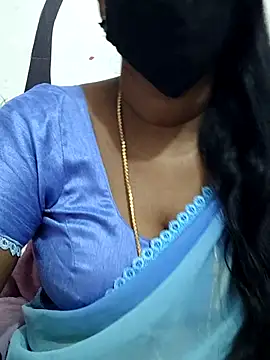Snapshot of Tamil_Meera12 chatting on December 4, 12:20 am Tamil Meera12 online show from December 4, 12:20 am