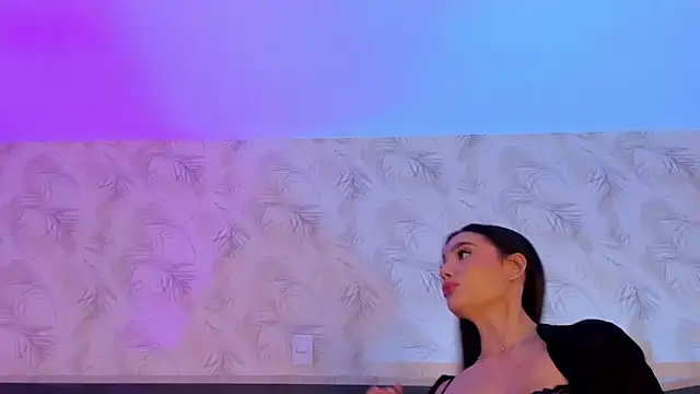 Alyssia Collins online show from February 11, 2:24 pm