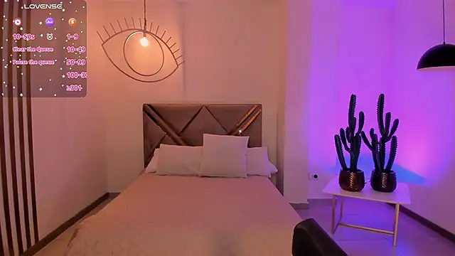 BeccaBaxter online show from October 10, 7:02 pm