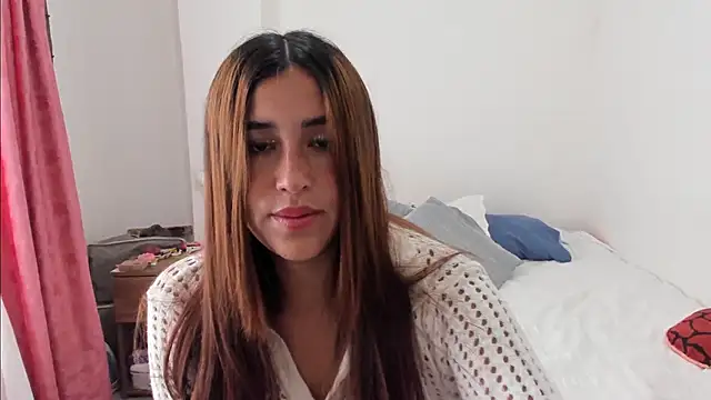 Snapshot of __leaa chatting on March 1, 5:05 pm leaa online show from March 1, 5:05 pm