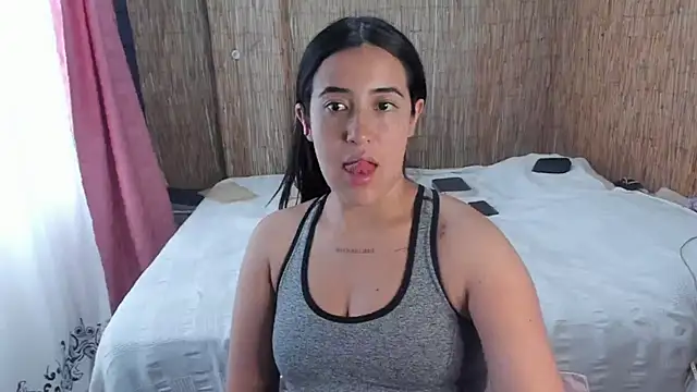 Snapshot of __leaa chatting on November 14, 7:34 pm leaa online show from November 14, 7:34 pm