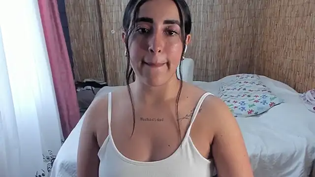 Snapshot of __leaa chatting on November 24, 9:03 pm leaa online show from November 24, 9:03 pm