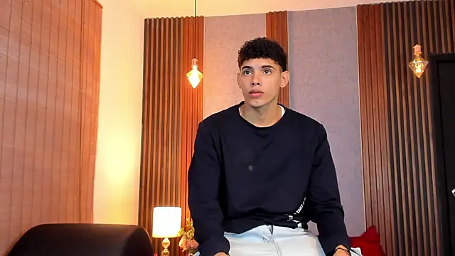 Snapshot of Justin_mack chatting on March 13, 11:41 am Justin mack online show from March 13, 11:41 am