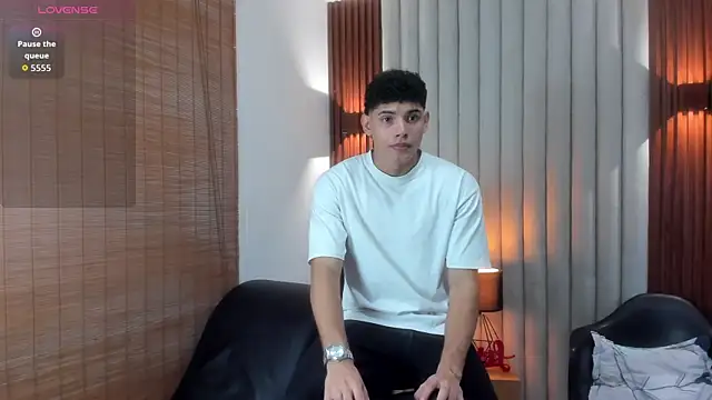 Snapshot of Justin_mack chatting on September 14, 12:15 pm Justin mack online show from September 14, 12:15 pm