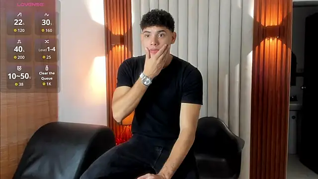 Snapshot of Justin_mack chatting on October 3, 11:29 am Justin mack online show from October 3, 11:29 am